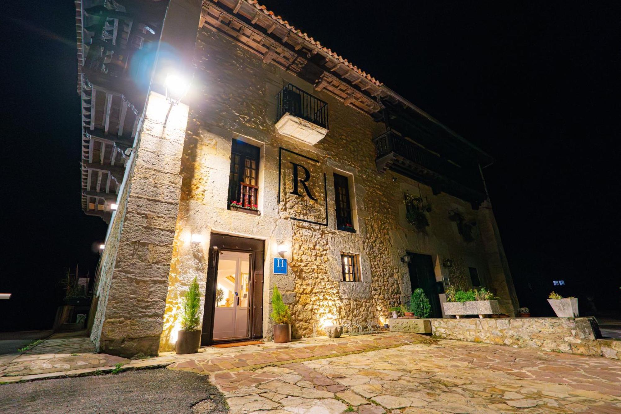 Hotel R Santillana Santillana del Mar Extérieur photo