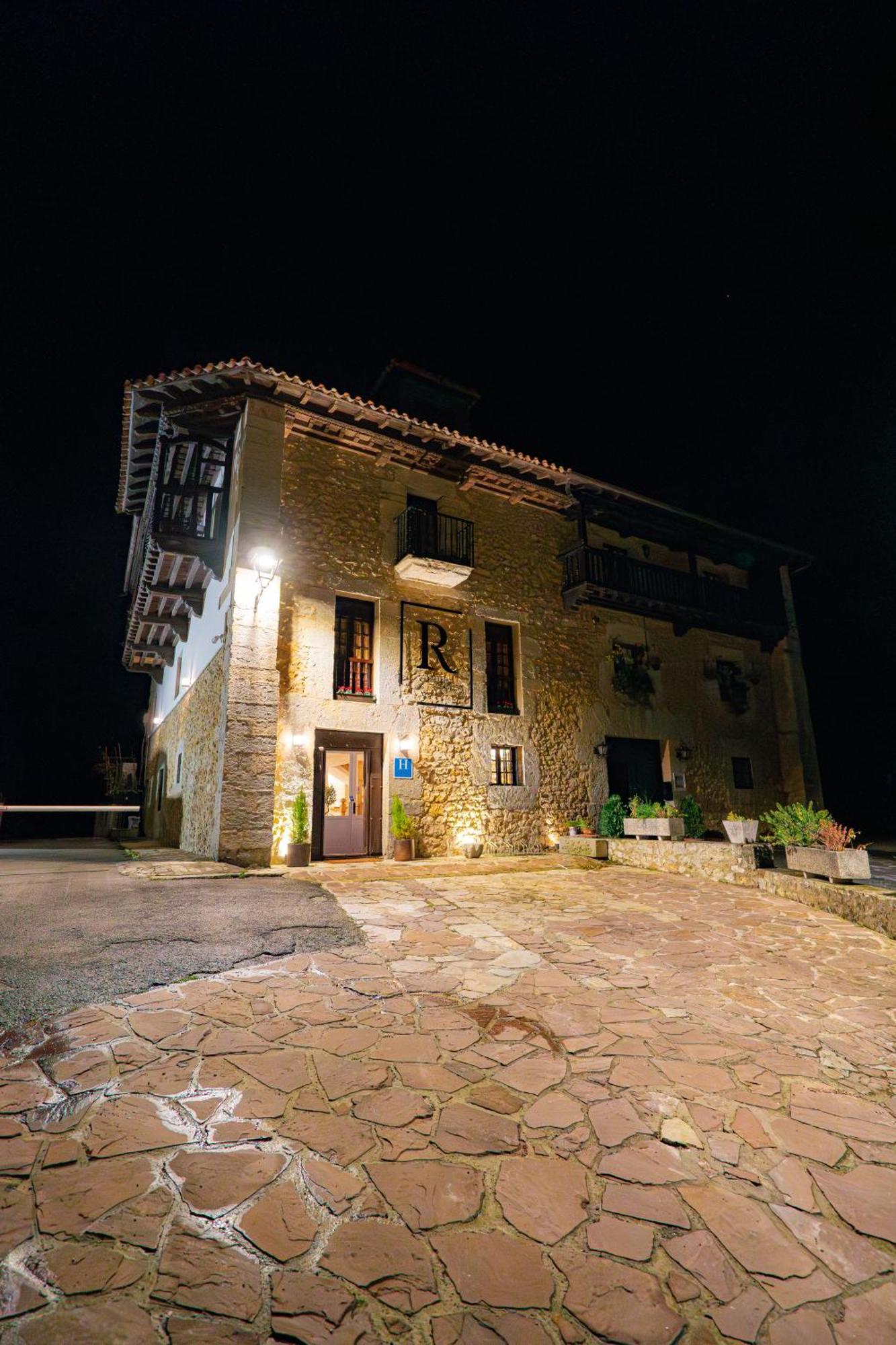 Hotel R Santillana Santillana del Mar Extérieur photo